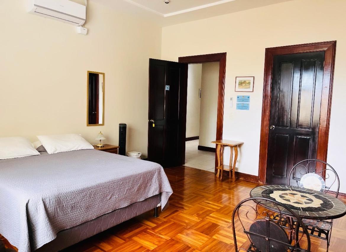Ester'S Place Escazú Εξωτερικό φωτογραφία